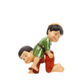 Niños saltando